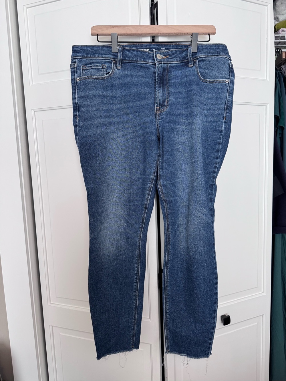 Old Navy Dark Blue Cropped Ankle Jeans
